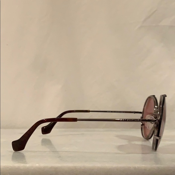 Balenciaga Round Sunglasses - Picture 2 of 8